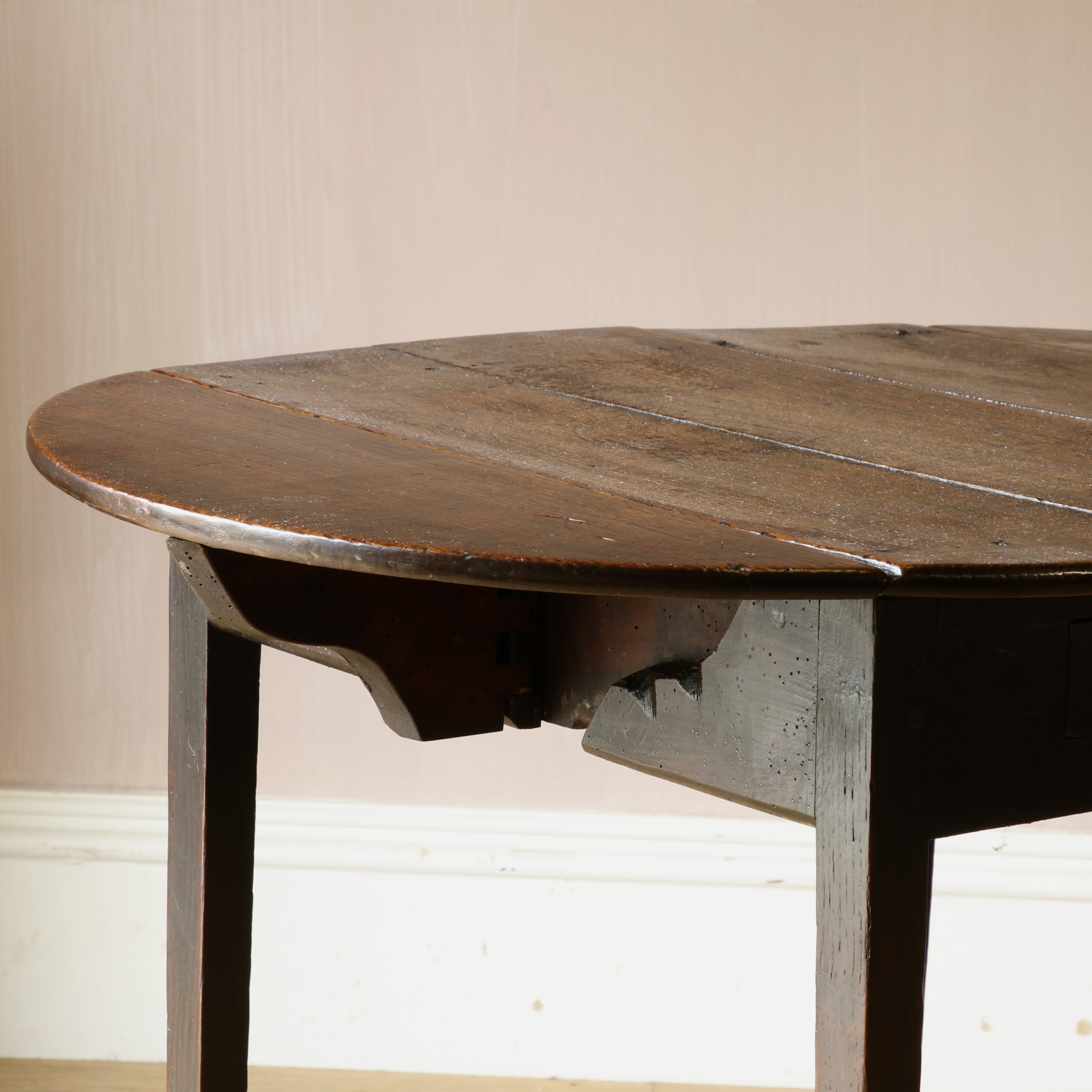 Oval Drop Side Table